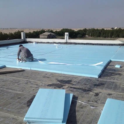 حلول عزل أسطح شاملة ضد المياه والحرارة بأسعار تنافسية في الدمام.