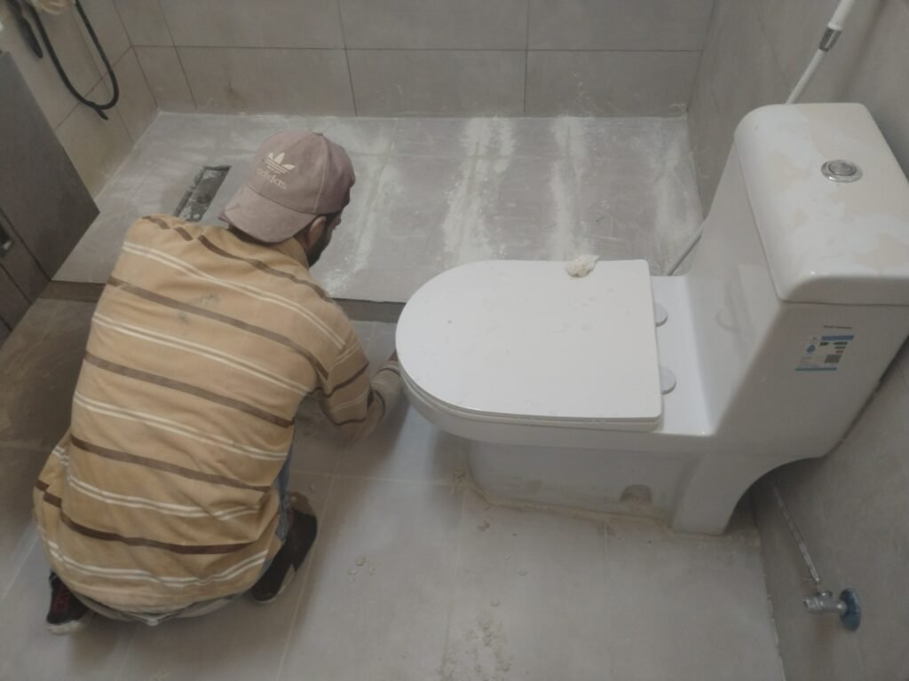 عزل الأسطح في الدمام ضد الحرارة والتسربات المائية بأسعار اقتصادية.